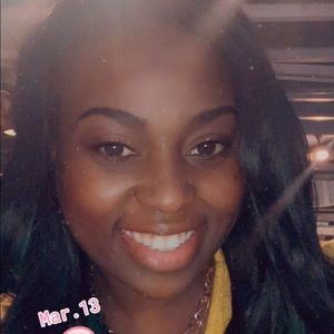 Meet your Posher, Giovonnia